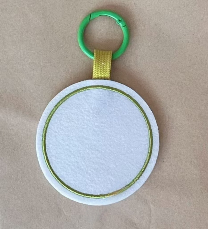 Filca apaļš atslēgu piekariņš bērniem, pavasaris 2024