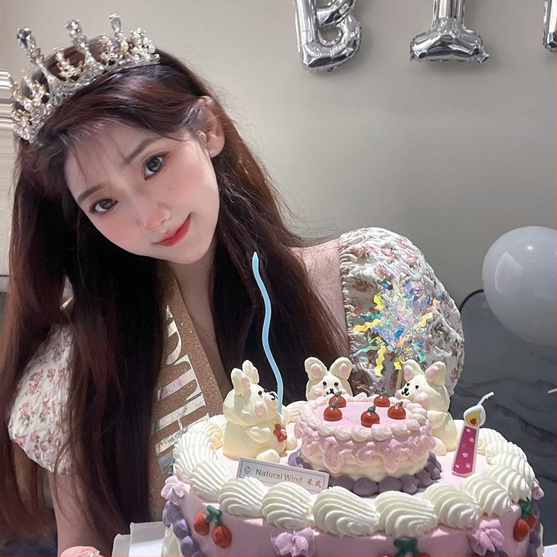 18. sünnipäeva tiara – Elegantne juuksekroon, sulam, mustrid rist/ kroon/ Rooma numbrid, kevad 2025