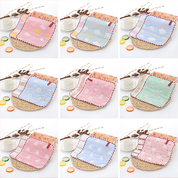 Baba pamut hatszlayer géz kendő, négyzet alakú, cartoon mintával, 22 g, 95% pamut