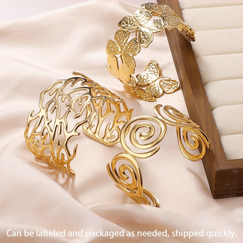 Atvērta regulējama rokassprādze no titāna tērauda, hidrauliski presēta virsma, svars 26 g, personīgs stils, rokassprādze kā aksesuārs