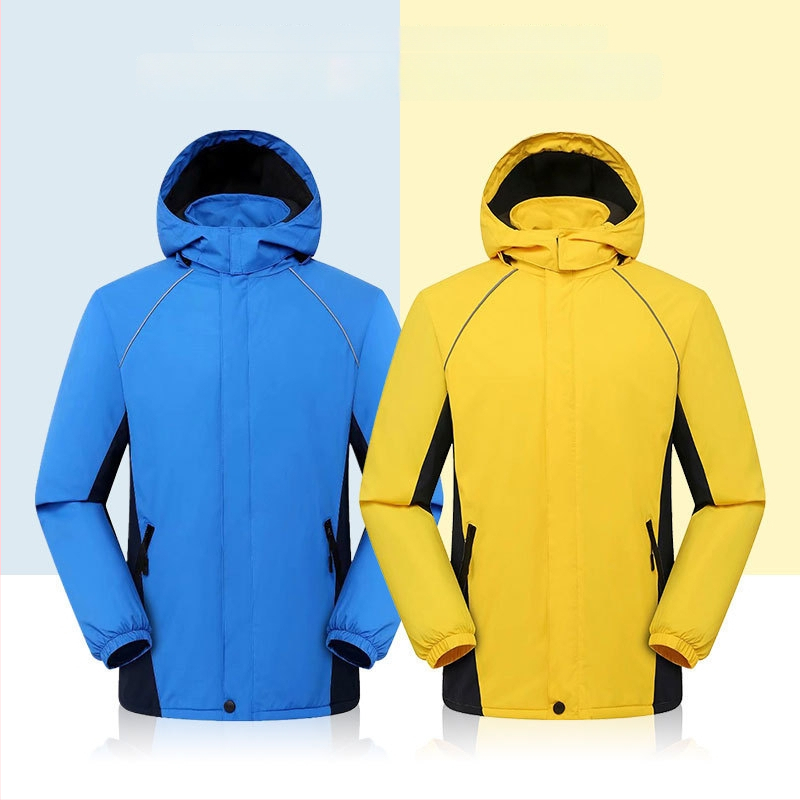 Vaikų žieminė striukė, vėjo atspari ir atspari vandeniui 5000 mm, su gobtuvu, fleece pamušalas, poliesterio medžiaga, 8–9 metų vaikams (Vandeniškumas 5000 mm; Gobtuvas; Fleece pamušalas; Medžiaga: Poliesteris)