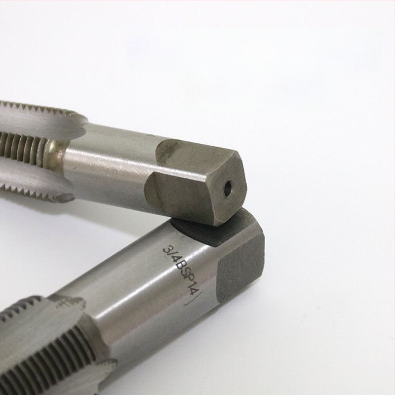 Vannas krānu vītņu remonta komplekts: sabojātas vītnes izvilkējs un vītņu griezējs, augstas oglekļa tērauds, komplekts 1/2/4/5, mājsaimniecības lietošanai, nacionālais standarts, svars 0.6