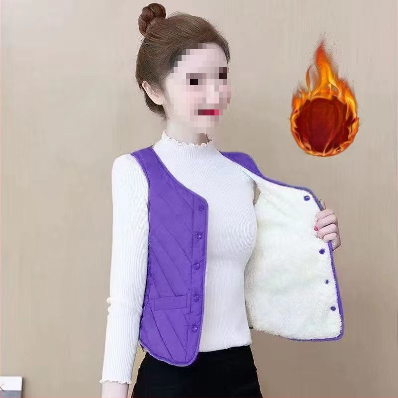 Veste ar flokētu virsmu un pogām, poliesteres audums ar siltu oderi, ziemas izdevums 2025