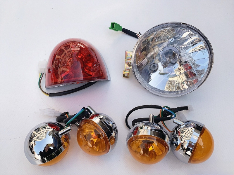 Turtle King elektrilise jalgratta valgustuskomplekt: ees tuli, ees ja taga signaalid, taga tule korpus läbipaistvalt tumeda kattega – OEM, ühilduv teiste mudelitega