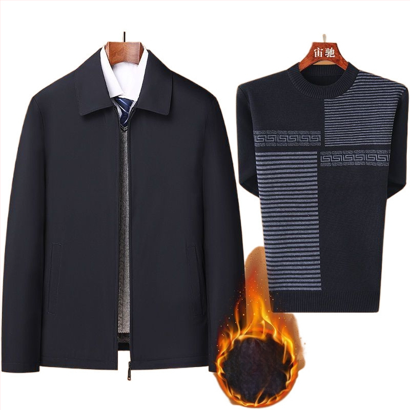 Téli pamut kabát fleece béléssel, vastított kivitel; elülső cipzár; rever gallér; középmagas hossz; idős férfiak számára