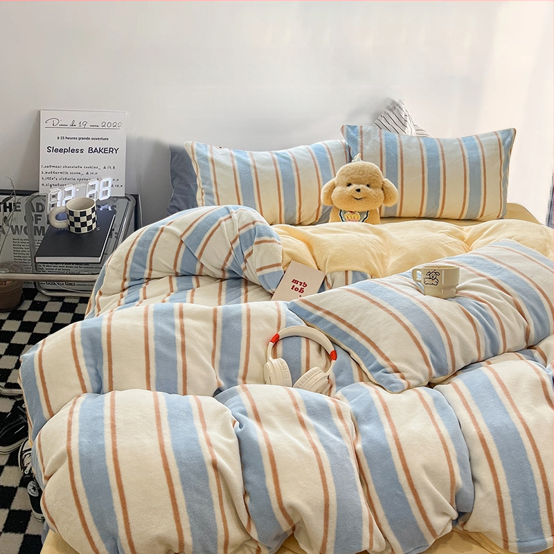 Milk velvet četrdaļīgs gultas komplekts, Muji stils, antistatiskas īpašības, raksts svītras vai kvadrāti