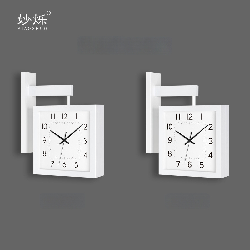 Fali óra, kétoldalas, tömörfa, minimalist dizájn, elemes működés, sima másodperc-mutató