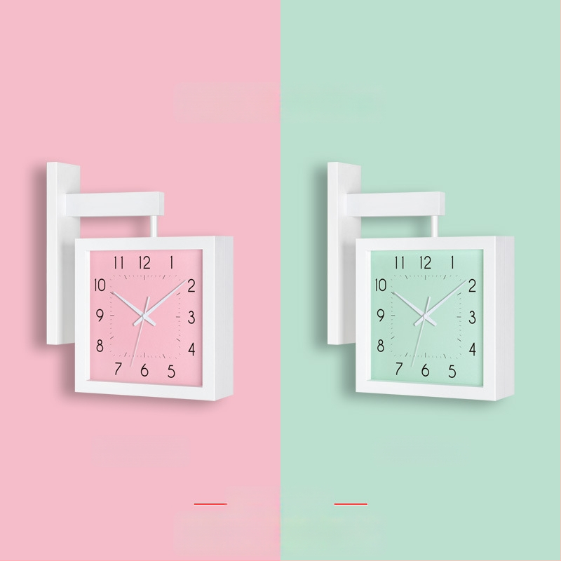 Fali óra, kétoldalas, tömörfa, minimalist dizájn, elemes működés, sima másodperc-mutató