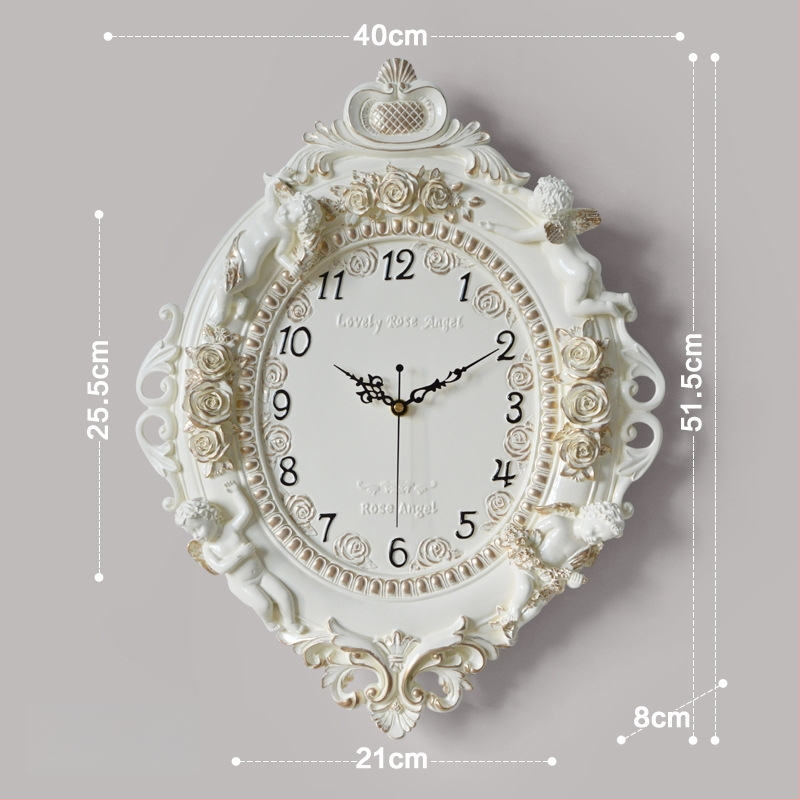 Fali óra, rombusz alakú, sweep másodperces mozgás, elemmel működő, gyantából készült