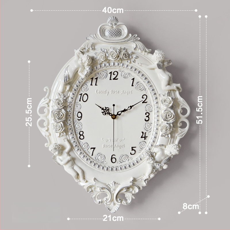 Fali óra, rombusz alakú, sweep másodperces mozgás, elemmel működő, gyantából készült