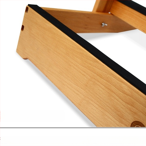 Medinis teniso raketėms saugojimo ir ekspozicijos stendas su mobilia atrama — Prekės kodas F97h867s5mh888