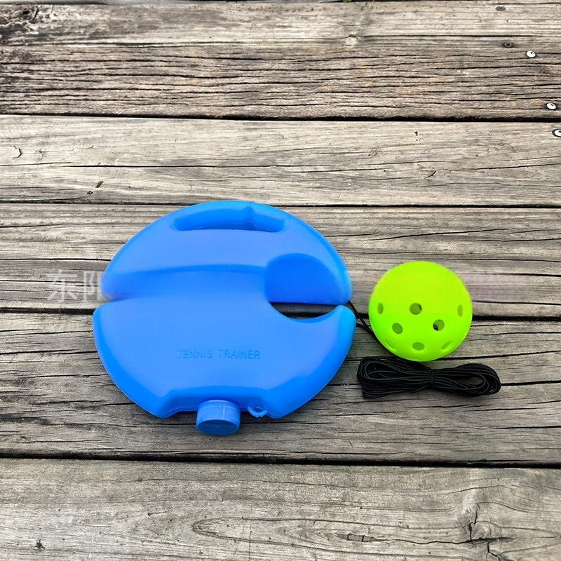 Viens spēlētājs pickleball treniņš ar 40 atverēm — komplekts ar auklu, PTE materiāls, ap 0,15 kg, iepakojums caurspīdīgā maisiņā