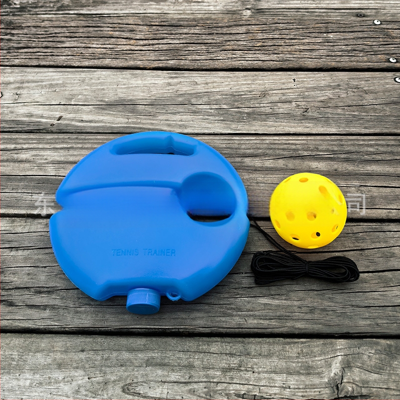 Viens spēlētājs pickleball treniņš ar 40 atverēm — komplekts ar auklu, PTE materiāls, ap 0,15 kg, iepakojums caurspīdīgā maisiņā