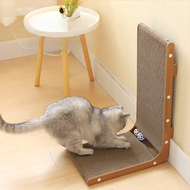 Ξύστρα γάτας σε σχήμα L, μεγάλος, κατακόρυφη, με μπάλα παιχνιδιού, ανθεκτική στη φθορά, από κυματοειδές χαρτόνι