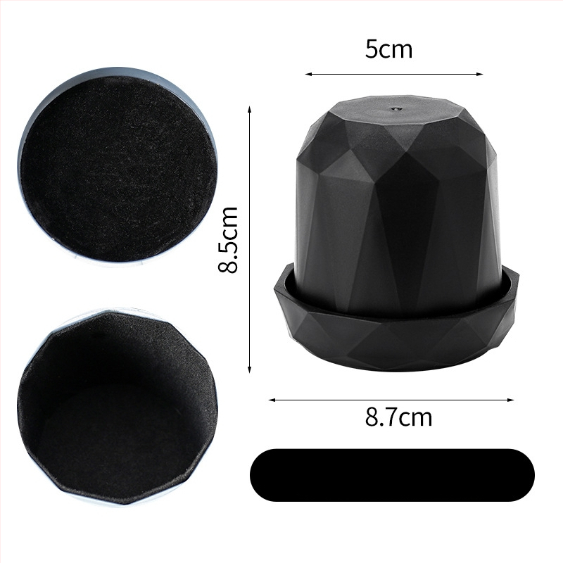 Täringukuppide komplekt alusega, kõrge kvaliteediga helisummutiga, plastikust konstruktsioon, 100 tk pakendis, kohandamise võimalus, sobib šahile ja kaardimängudele