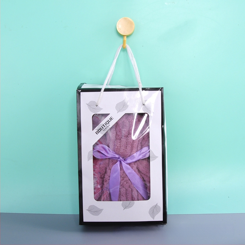 Dāvanu kastē ar mazmeitiņa formas dvieli – korāla fleece, apmēram 65 g, 32s combed yarn, ar logotipa pielāgošana, privāta zīme pieejama