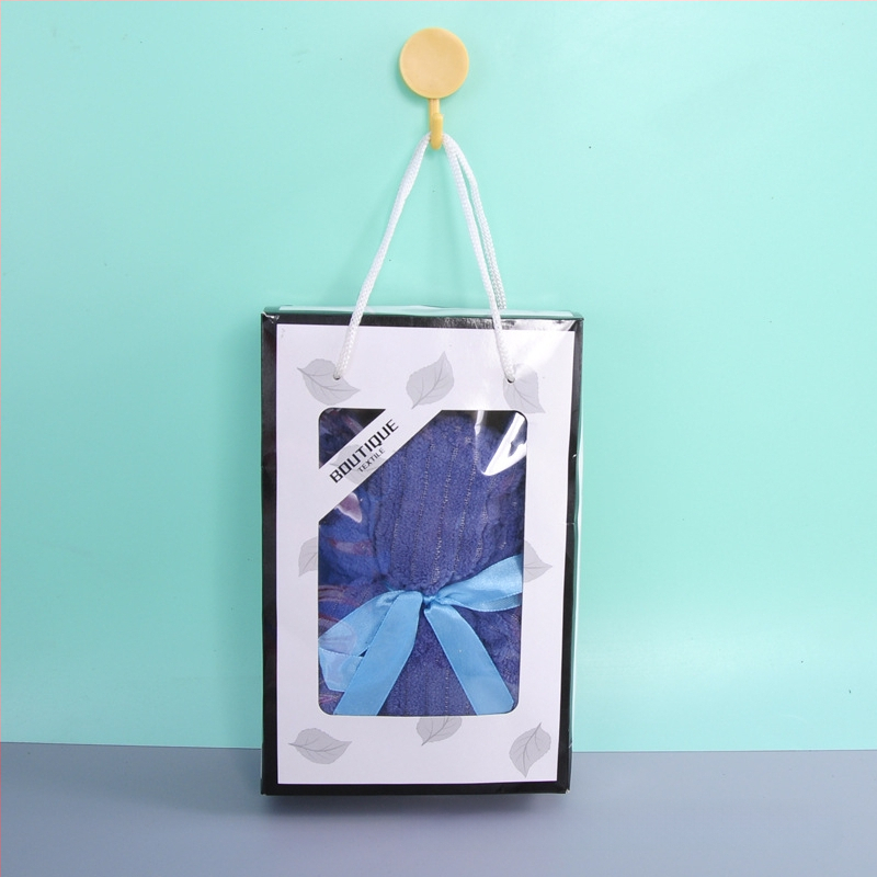 Dāvanu kastē ar mazmeitiņa formas dvieli – korāla fleece, apmēram 65 g, 32s combed yarn, ar logotipa pielāgošana, privāta zīme pieejama