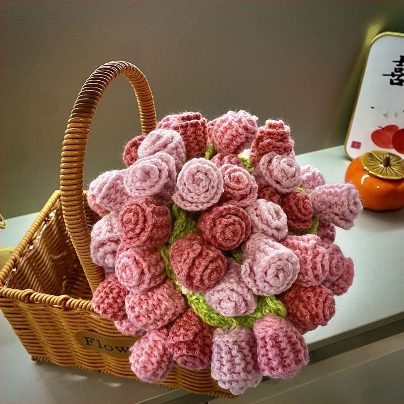 Rožių puokštės antklodė – akrilo medžiaga, mažiau nei 300 g, augalai ir gėlės raštas, poilsio stilius