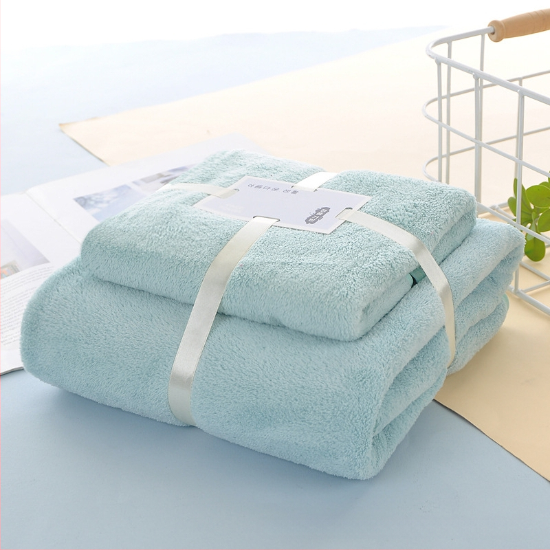 Dušas dvieļu komplekts ar korāla flīsu malu | 360 g/m², vājš griežams pavedums, vienkāršs audums, logotipa drukāšana pieejama