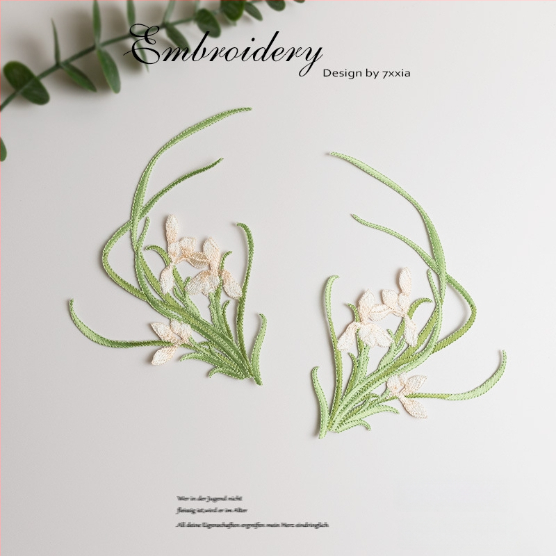 Spalvingos orchidėjos siuviniai iš rayon audinio – DIY rankdarbiams, Kinijos stiliaus audiniai dekoratyviniai aksesuarai galvos apdangalams, drabužiams ir dekoravimui