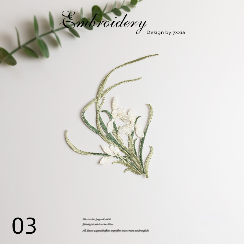 Spalvingos orchidėjos siuviniai iš rayon audinio – DIY rankdarbiams, Kinijos stiliaus audiniai dekoratyviniai aksesuarai galvos apdangalams, drabužiams ir dekoravimui