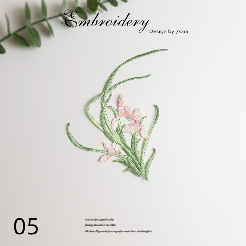 Spalvingos orchidėjos siuviniai iš rayon audinio – DIY rankdarbiams, Kinijos stiliaus audiniai dekoratyviniai aksesuarai galvos apdangalams, drabužiams ir dekoravimui