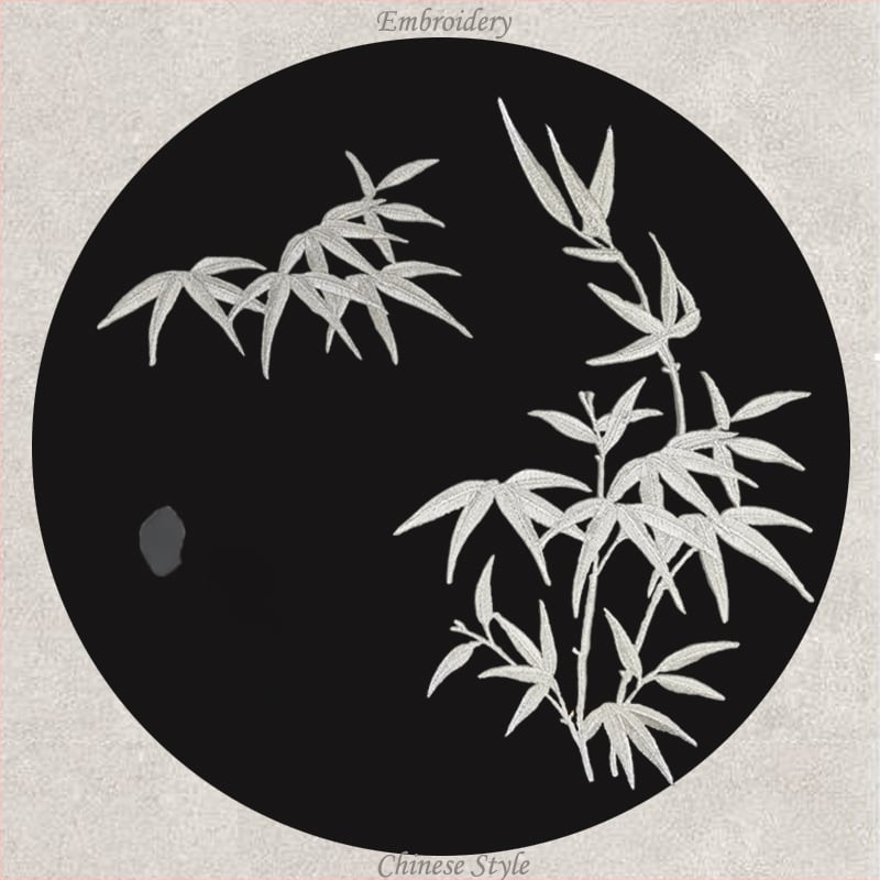 Κεντημένη appliqué πάτσα από πολυεστέρα με αυτοκόλλητη βάση – κατάλληλη για ρούχα, σιδέρωμα ή ραφή.