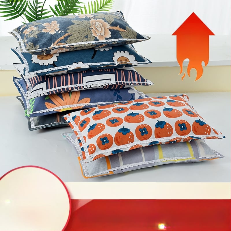 Spilvens pārvalks no vecas rupjas auduma ar izdrukātu mežģīnes rakstu, poliestera audums, daļēji aktīvs krāsojums, pielāgojams