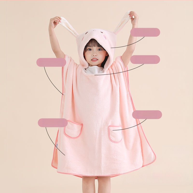 Baba viselhető kapucnival ellátott fürdőlepedő – poliészter 150D