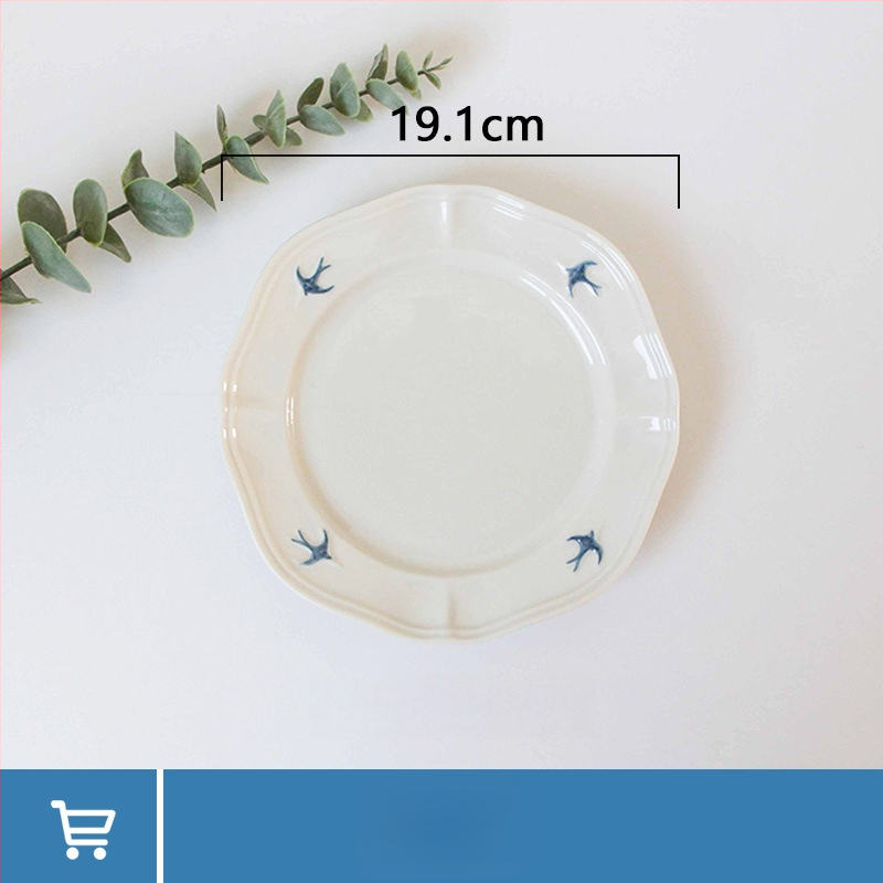 Portselanist taldrik reliefi motiiviga – ebatavalise kujuga, kaasaegne minimalistlik stiil, mikrolaineahjuks sobiv