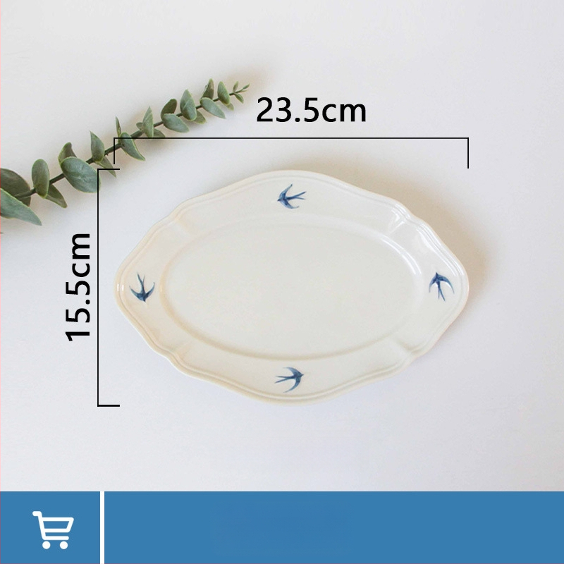 Portselanist taldrik reliefi motiiviga – ebatavalise kujuga, kaasaegne minimalistlik stiil, mikrolaineahjuks sobiv