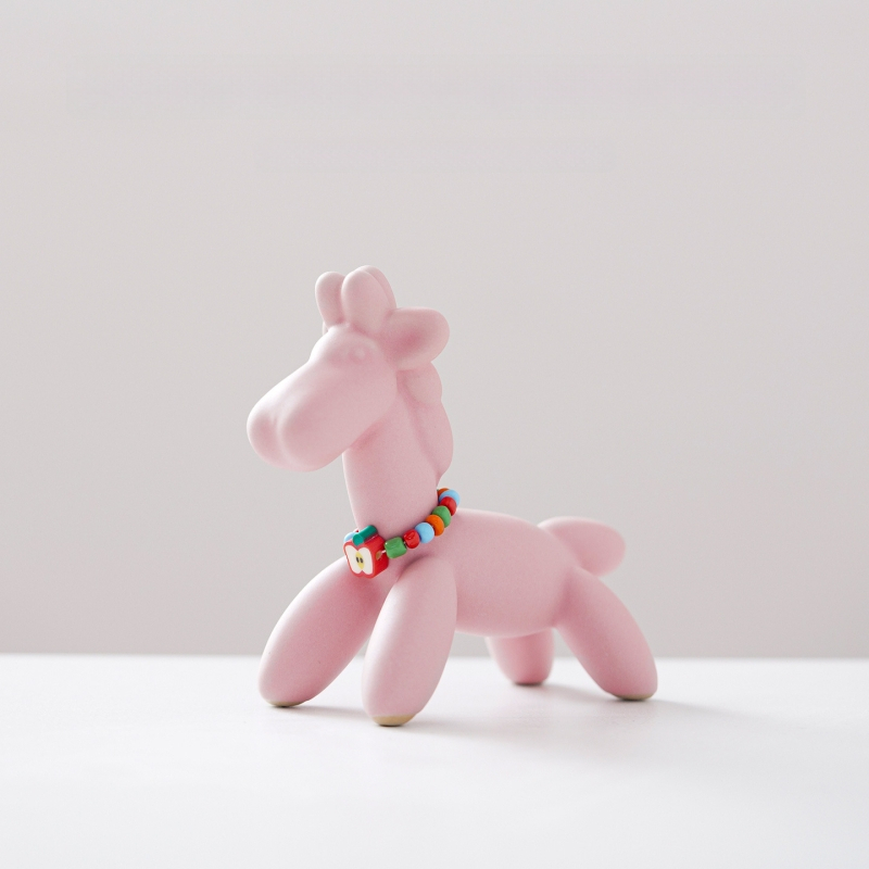 Keramikas virpuļzirgs dekors — radošs ponijs, mūsdienīgs minimālisma stils; Zīmols: Qianmeitang ceramics; Materiāls: keramika; Iepakojums: kartons