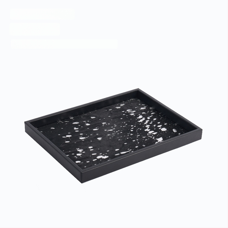 Rotaslietu displejs – koks, intarsijas virsma, rokdarbs, pielāgojams