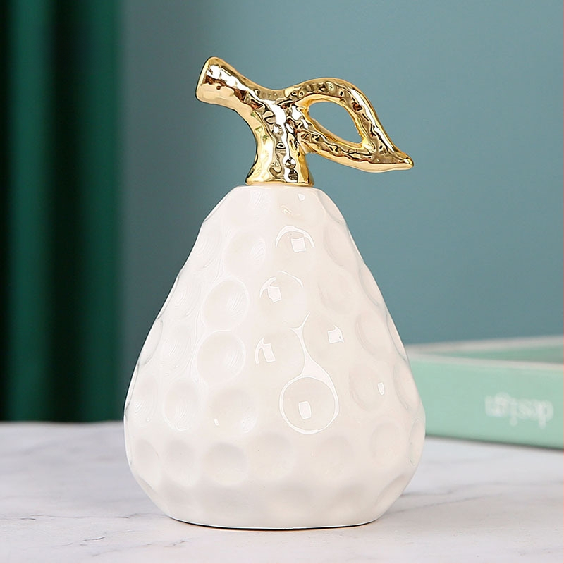 Keramikas ābola dekors interjeram – roku darbs dekoratīvā figūra priekš ieejas, dzīvojamās istabas, grāmatu plaukta un TV statīna. Ideāla dāvana kāzām, dzimšanas dienām vai jaunu mājokļu iegādei.