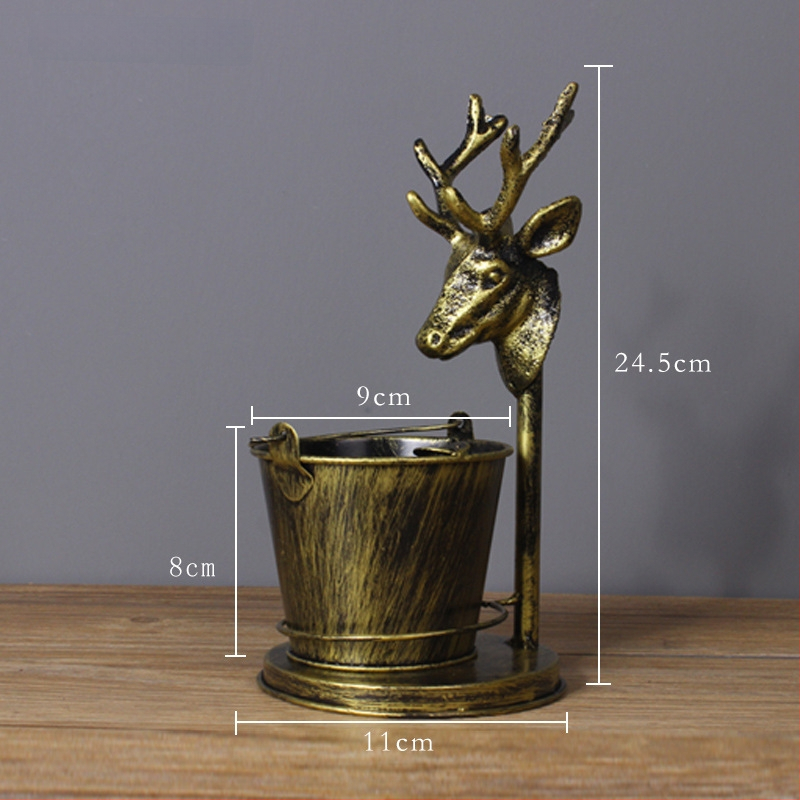 Vasból készült geometriás hamutartó retró csap dizájnnal – modern minimalist metal art bárhoz, irodába és fotózáshoz