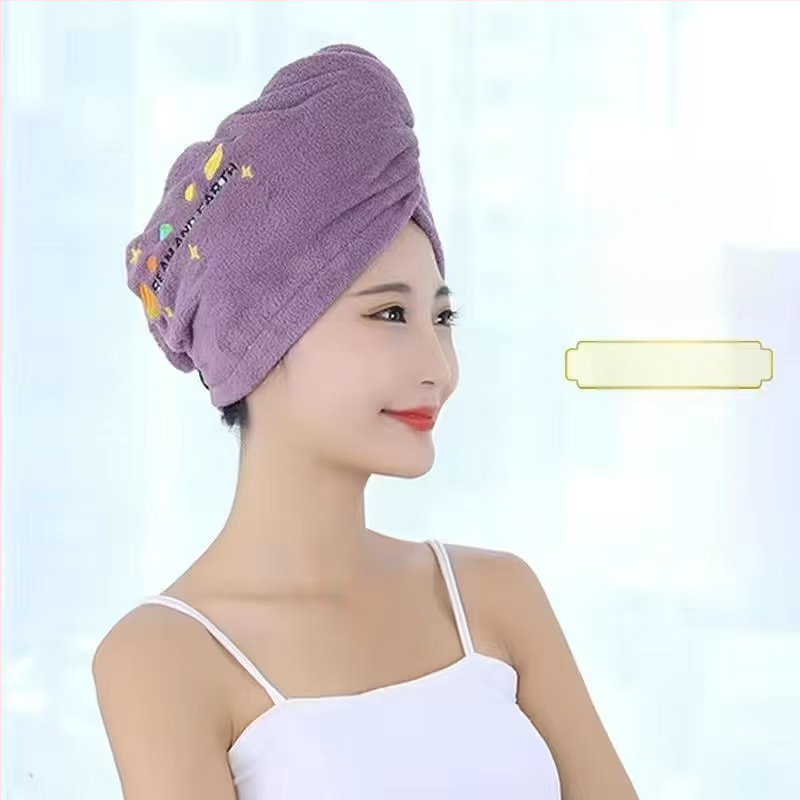 Korāla flīša izšūta dušas cepure matu žāvešanai sievietēm; svars 80–99 g; 21 diegs; šūta