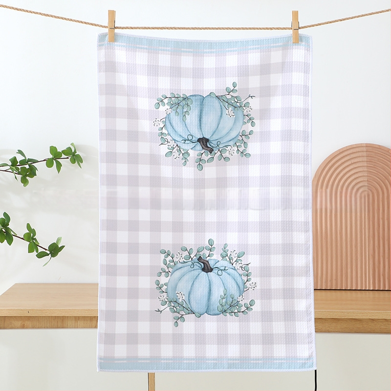 Nyomtatott konyhai törölköző – mikroszálas, 300gsm, 5–10 másodperces nedvszívó képesség, sima szövés