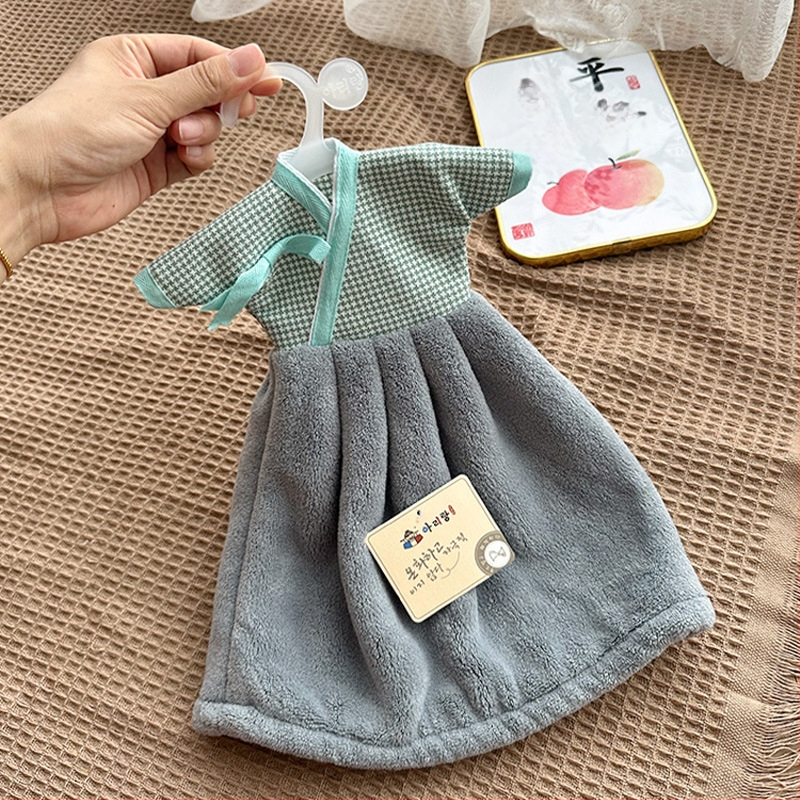 Kéztörlő, korall bársony, 150D, 80–100 g, varrott szegéllyel, Aliro