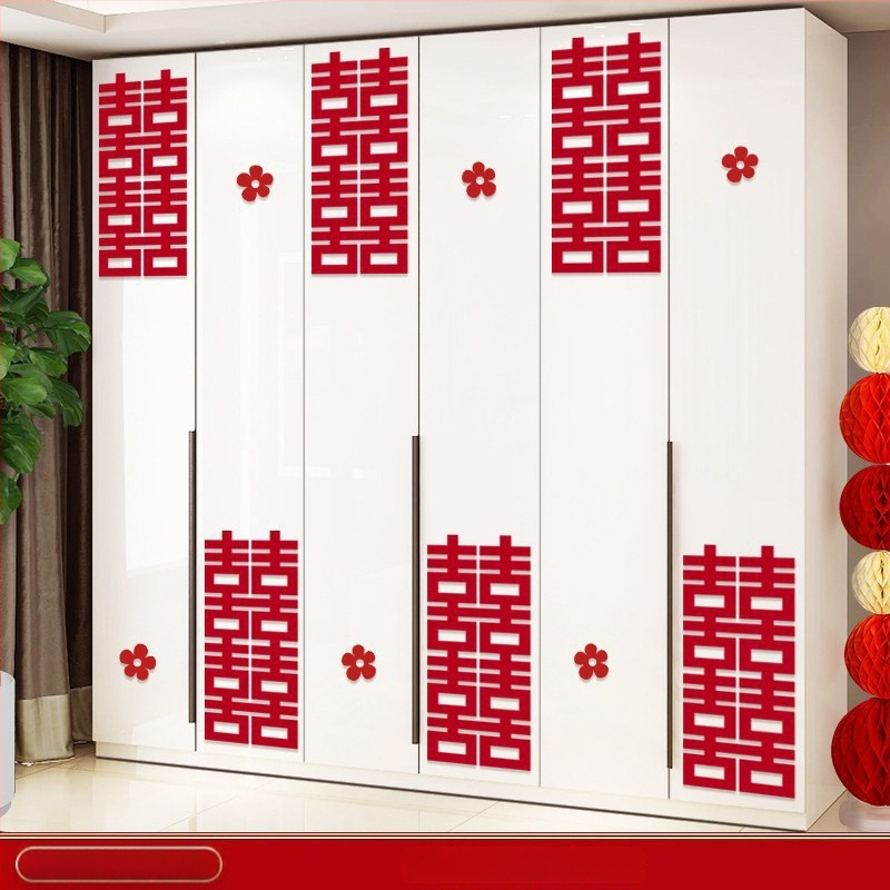 Svinību istabas dekora komplekts ar laimes uzlīmēm guļamistabai, durvīm, logiem un garderobei – materiāls: filcs; iepakojums: Opp soma; zīmols: Qimo; lietošanas nolūkam: kāzas