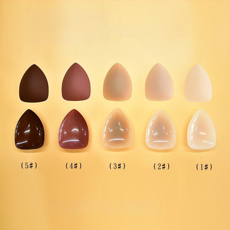 Trīsstūrveida silikona krūšu plāksteri - nepamanāmi, plāni, spīdīgi, pašlīmējoši