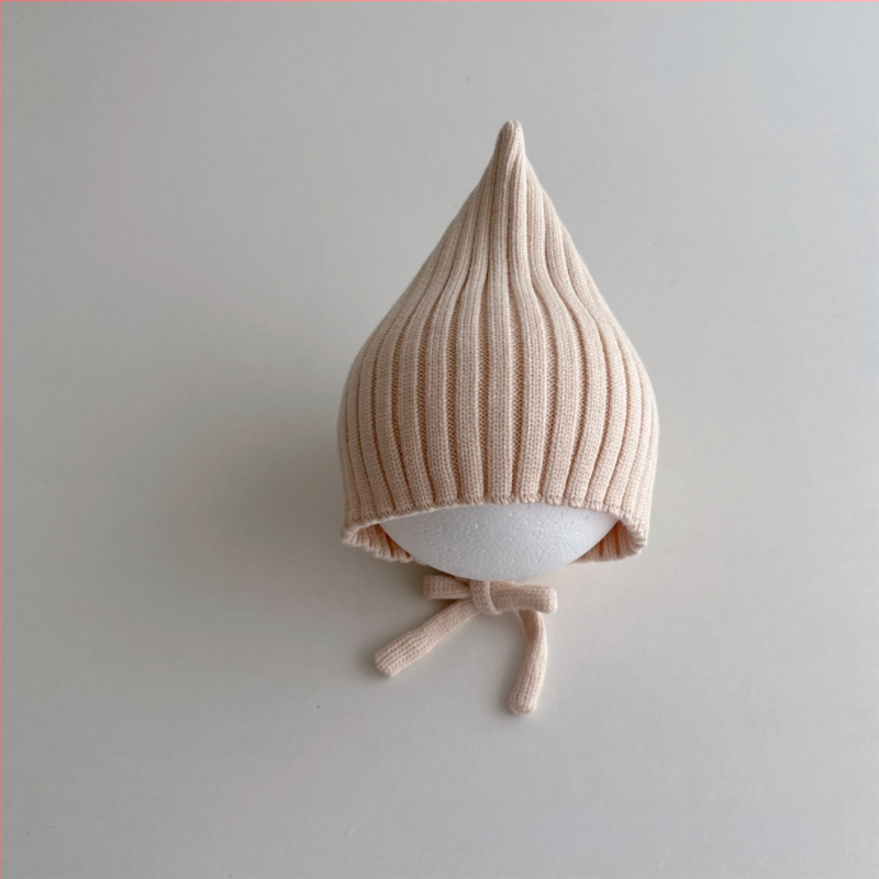 Adīta bērnu cepure ar smailu virsu un aizsargājošu siksnu, auss aizsardzība; silta un vēja izturīga ziemas cepure 6–12 mēnešiem