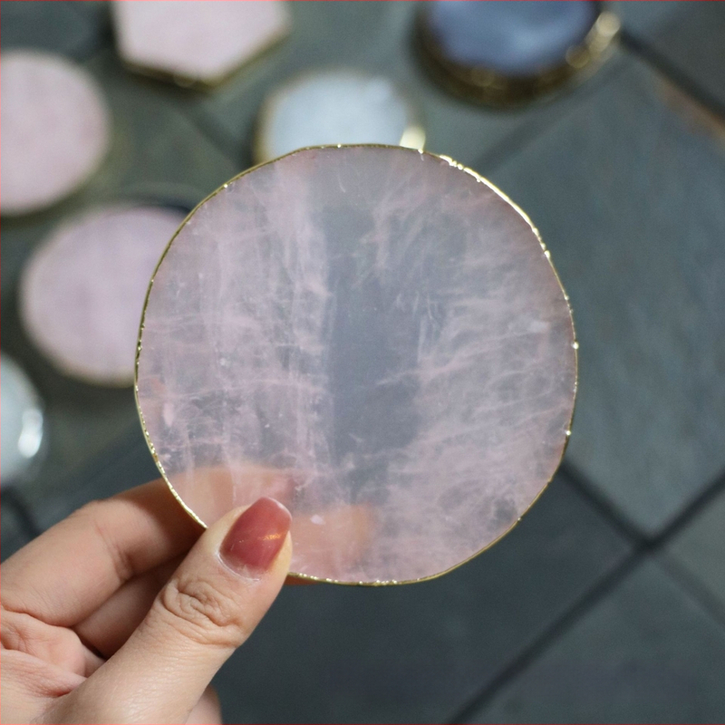 Agato padėkliukai gėrimams, geometrijos formos, natūralus akmuo, šiuolaikinis minimalistinis stilius