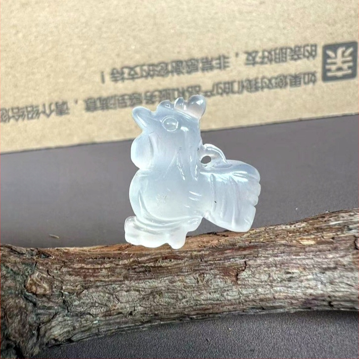 3D zodiako gyvūnai iš kalcedono – išgraviruoti ir poliruoti