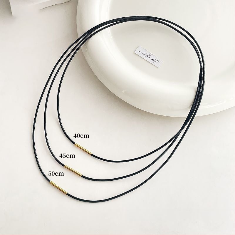 Kožna ogrlica s užetom, unisex, obim 41–50 cm, težina ~1,3 g, jednostavan stil