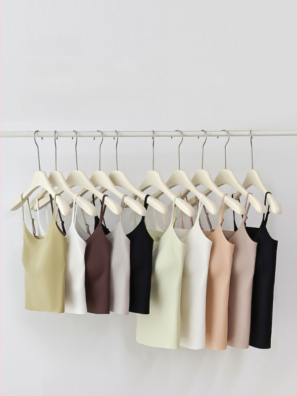 Sieviešu kamizole ar iekšējo krūšu spilventiņu, antibakteriāls Ice Silk audums, slaids siluets, plānās siksnas