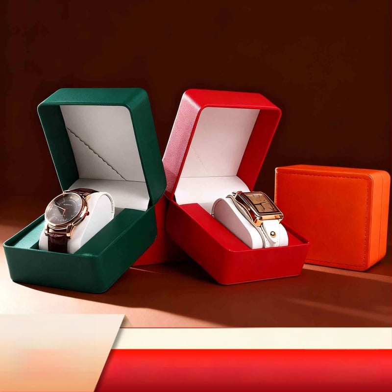PU ādas pulksteņa kastīte ar noapaļotiem stūriem, iekšējais nodalījums, atverams vāciņš, juvelierizstrādājumu iepakojums