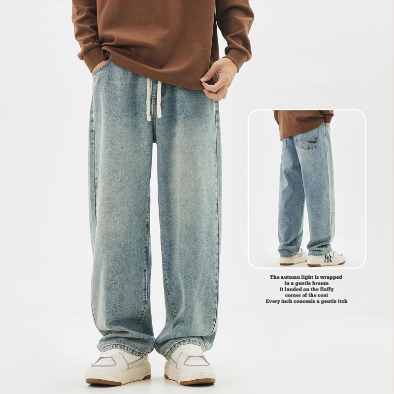 Fliisivooderiga teksad, sirge lõige, keskmine vöökoht, tõmblukuga kinnitamine