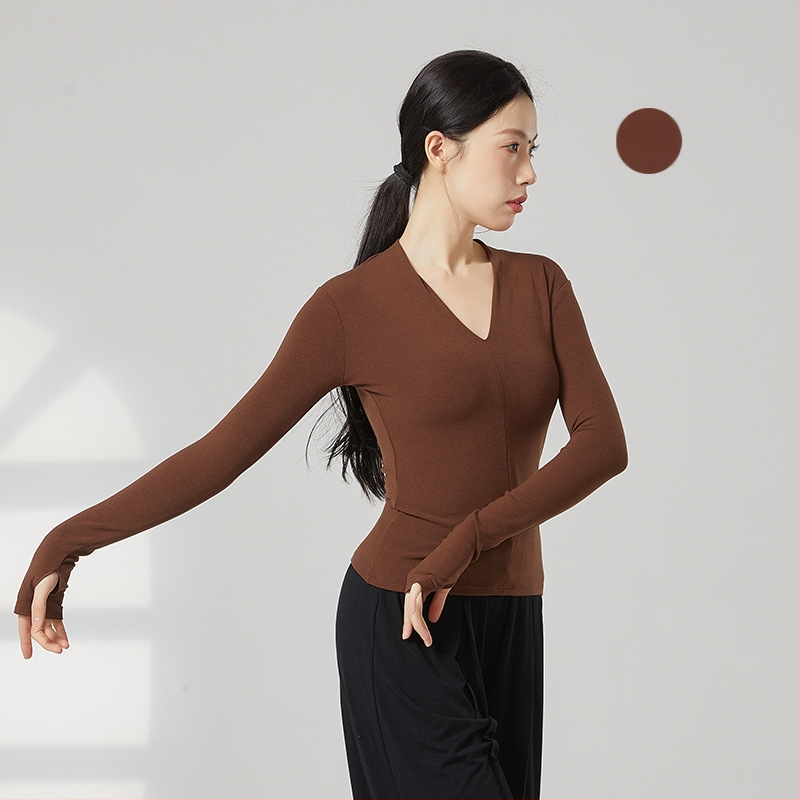 Sieviešu garajām piedurknēm V kakla deju bodijs – vilnas flisa audums, 31,5% akrila, oderē vilnas flisa, piemērots skatuvei, latīņu un tautas dejām