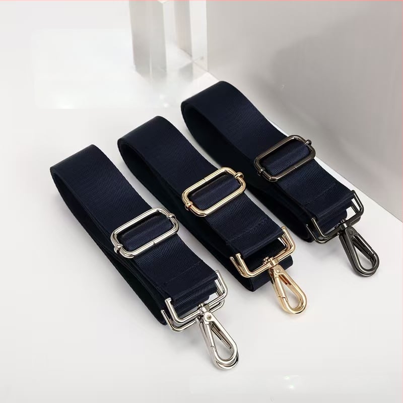 Νάιλον λουρί τσάντας/ιμάντας ώμου, αστικός μινιμαλιστικός στυλ, άνοιξη 2024