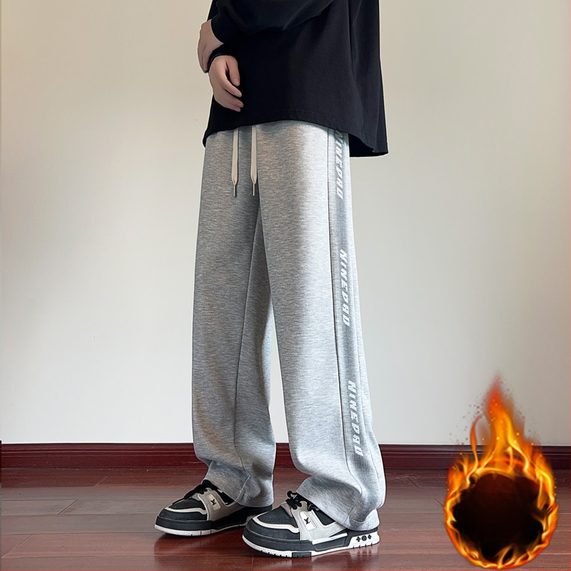 Pusaudžu sporta ikdienas bikses, brīvs piegriezums, vidukļa vidējais līmenis, šņorēta aizdare, kokvilnas audums